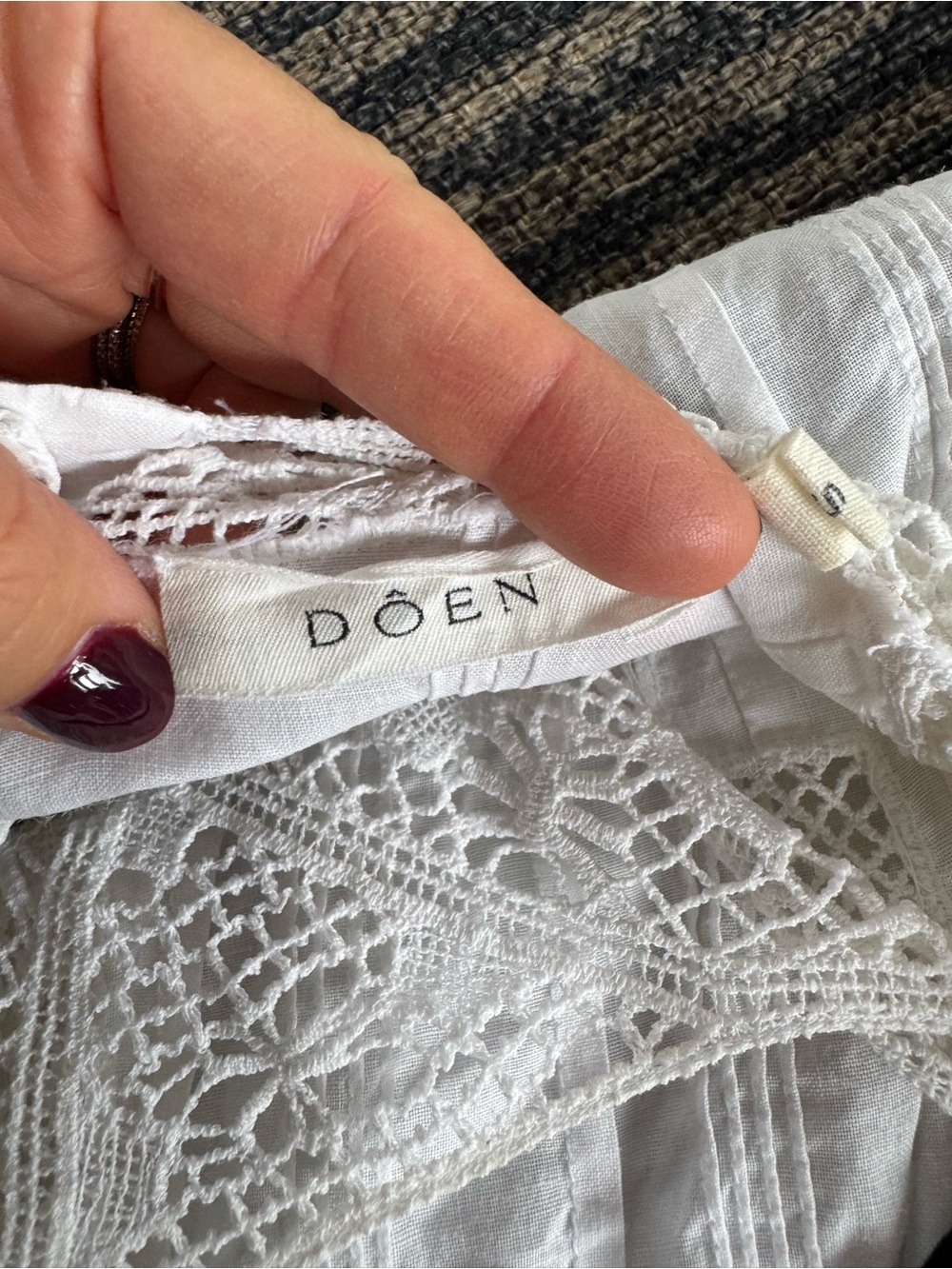 Doen White Lace-Trim Cotton Blouse - Picture 4 of 5